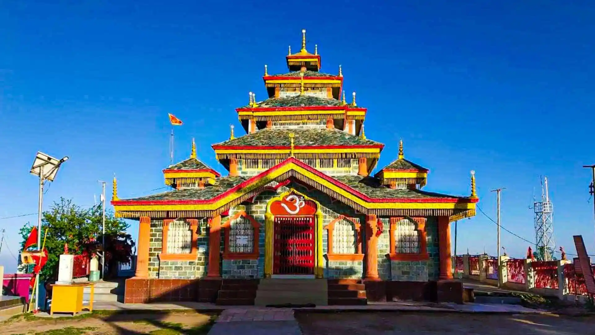 Surkanda Devi Temple